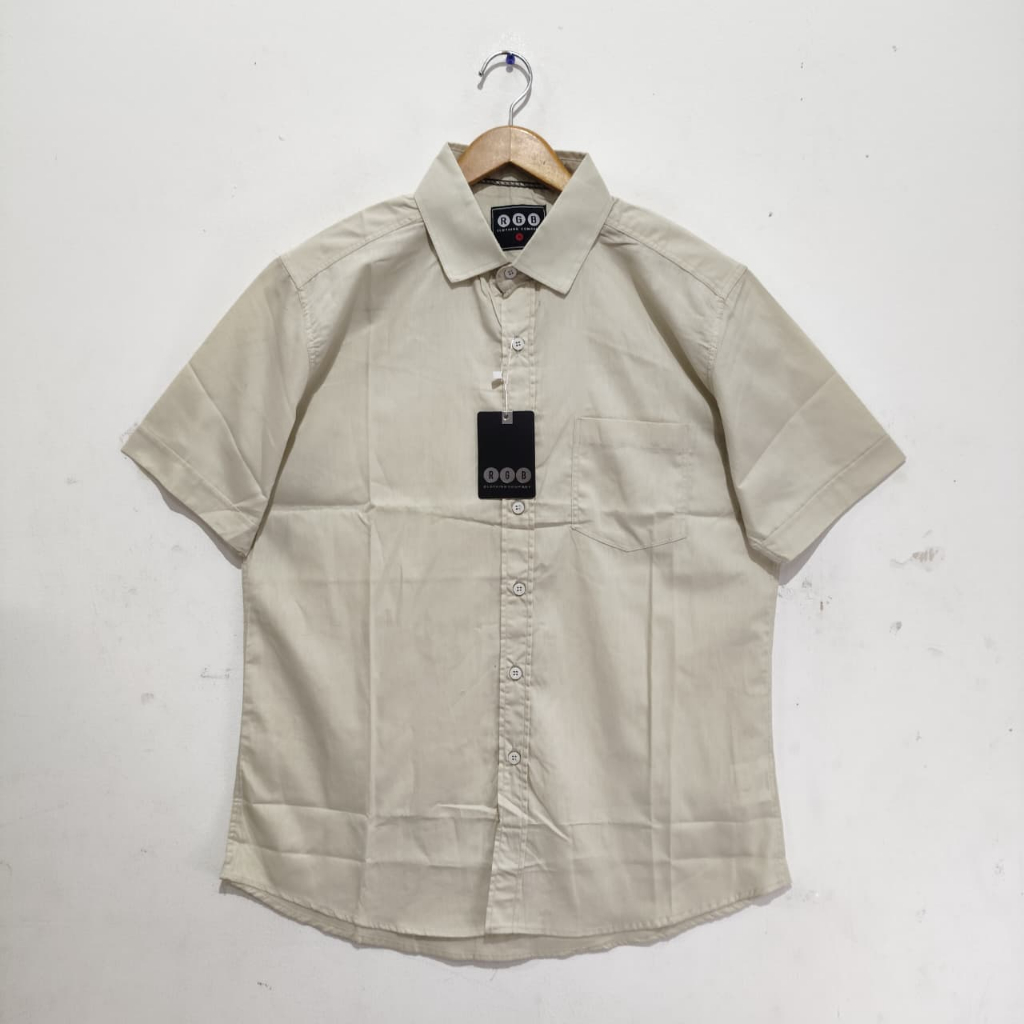 RGB Kemeja Casual Pria Cream Polos Lengan Pendek RHMP.11071520