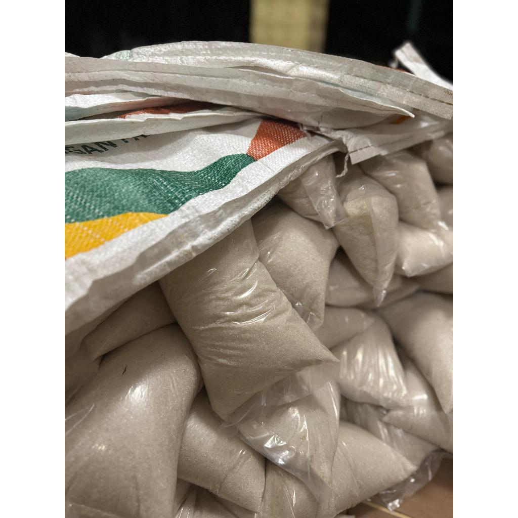 

GULA LOKAL CURAH KEMASAN 1 KG