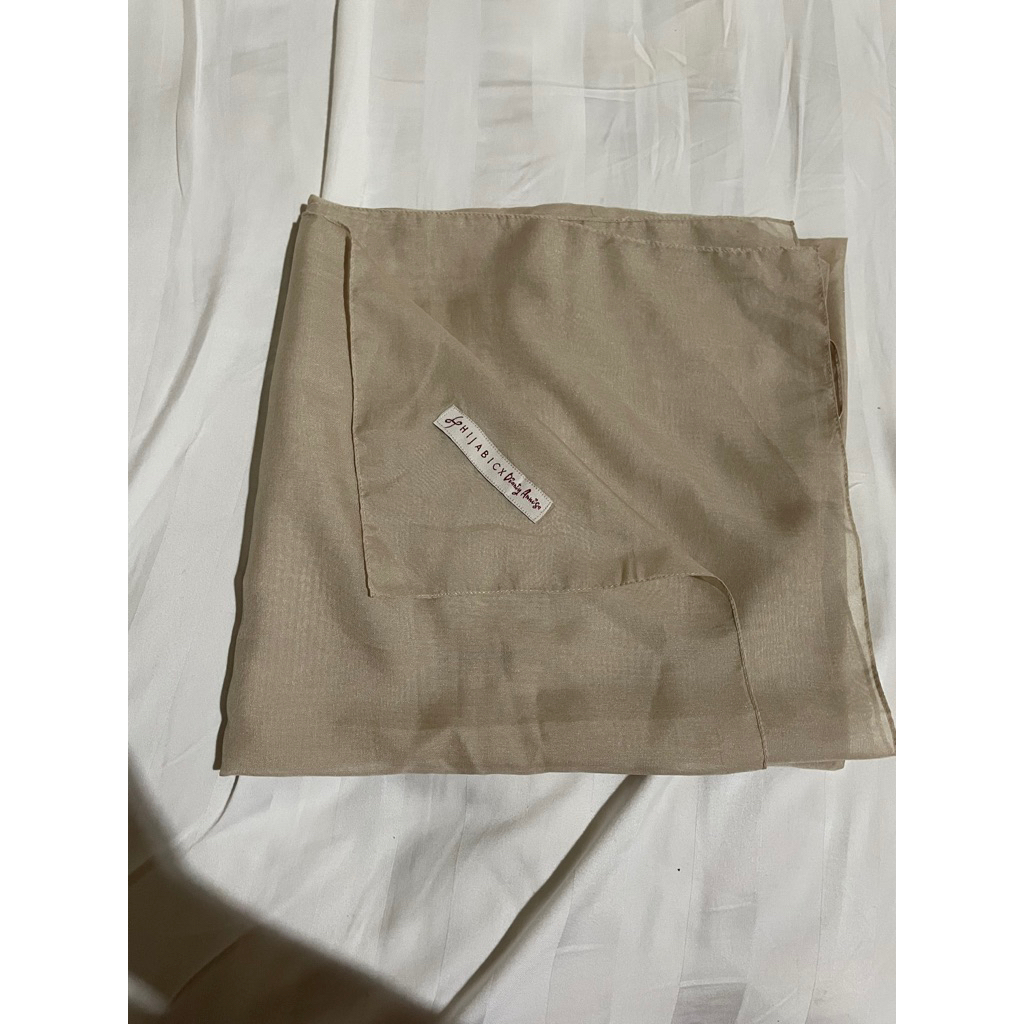 (READY) Kerudung Khaki Hijabic x Dianty Annisa