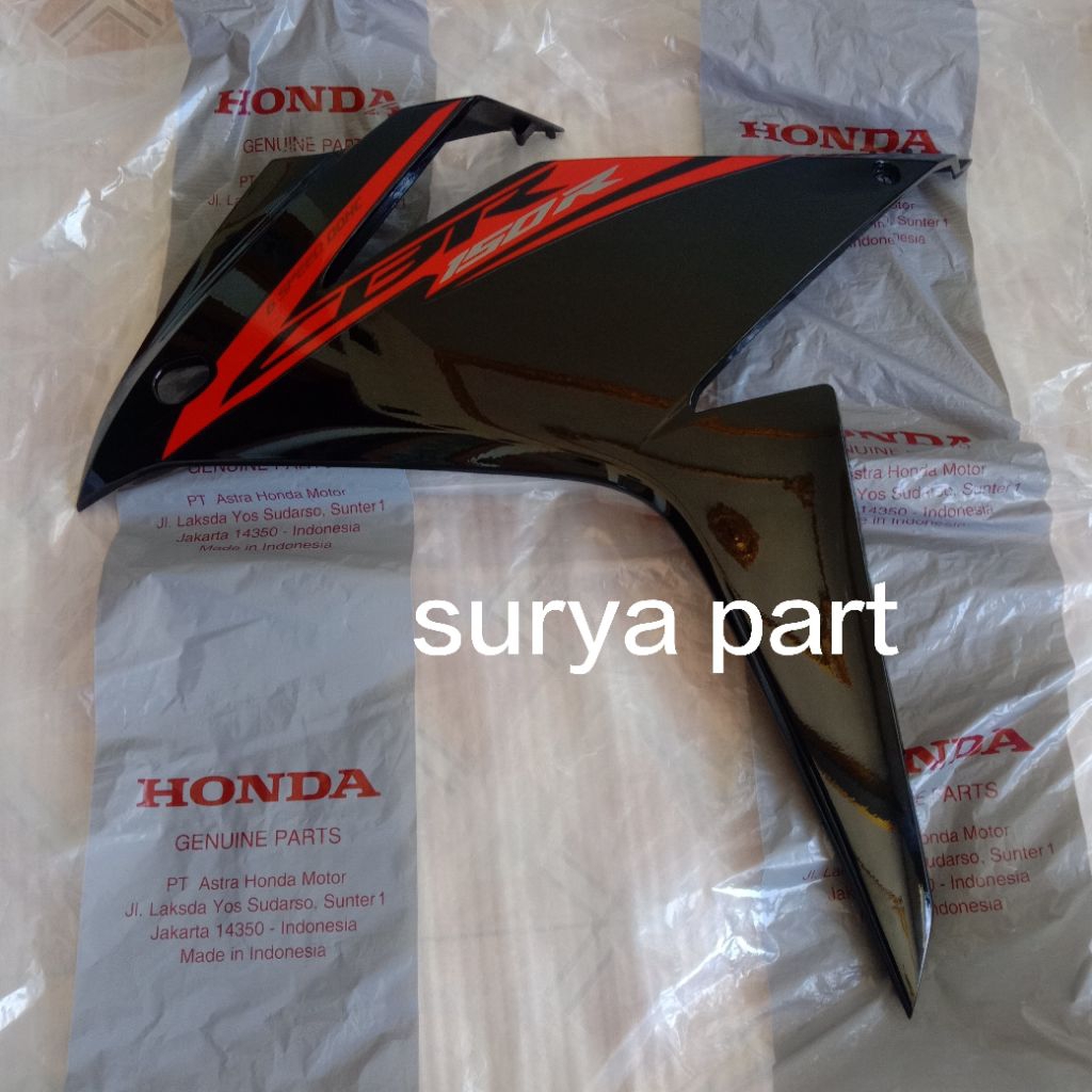 cover sayap samping CBR150 CBR150R K45G 2016 2017 2018 hitam list merah cover body depan samping CBR
