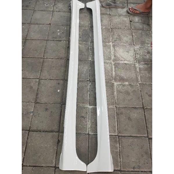 Sideskirt Brio old & Brio allnew sideskirt Brio