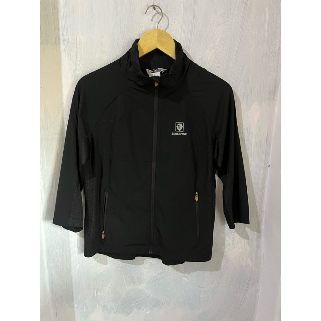 Jaket Black Yak Wanita