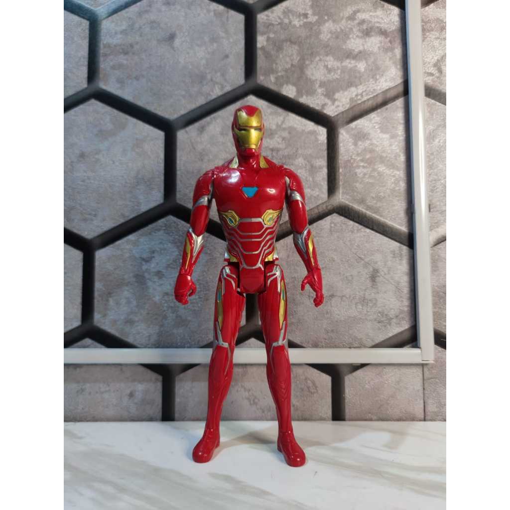 Ironman Mark 85 Titan Series Big Figure