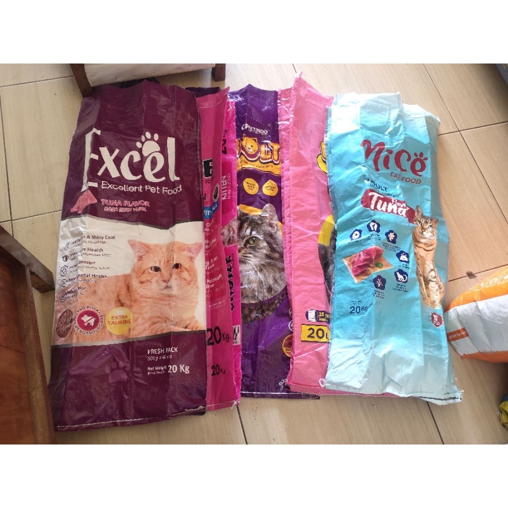 Karung Bekas Pakan Kucing 20Kg