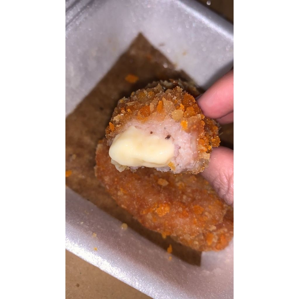 

Ayam keju moncrot frozen food isi 3pcs