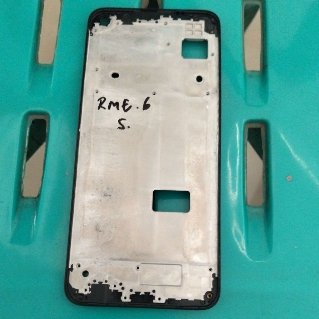 Frame Hp Realme 6