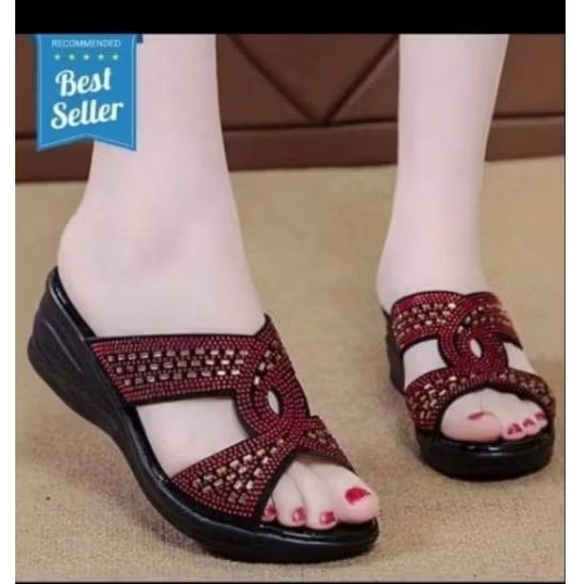 Sendal selop wedges wanita kondangan