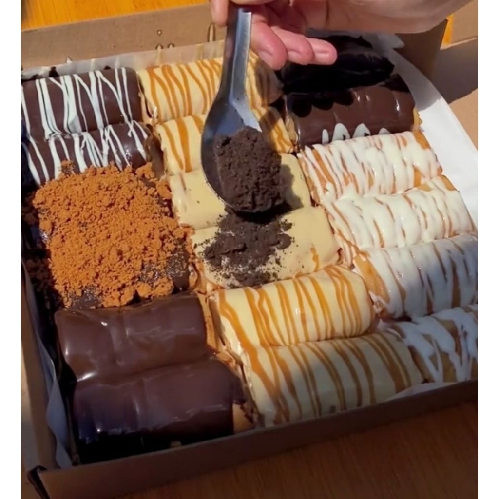 

Lumpia PISANG AROMA DUREN Goreng – Renyah Manis Legit, start 3000/pcs , Beli Sekarang, Bantu Shelter Kucing Rescue 40 ekor!