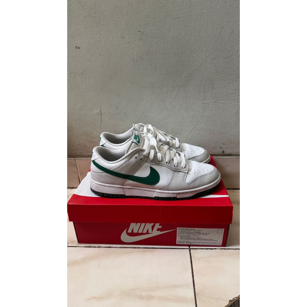 Nike Dunk Low Retro Summit White Malachite Second (Size UK 9 / EUR 44) - Kondisi Bagus, Dengan Kotak