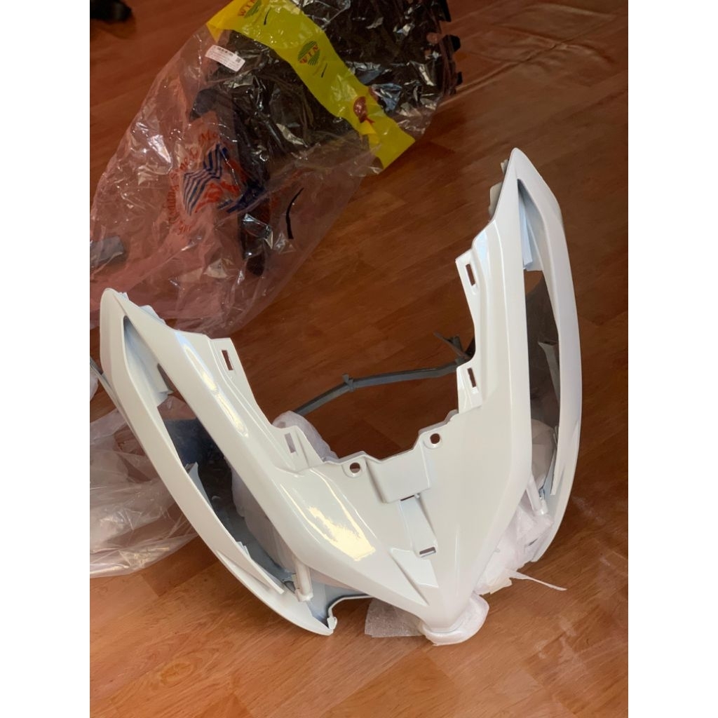 KAP DEPAN / TAMENG DEPAN VARIO TECHNO 125 OLD PUTIH TAHUN 2012 - 2014 ORI WIN