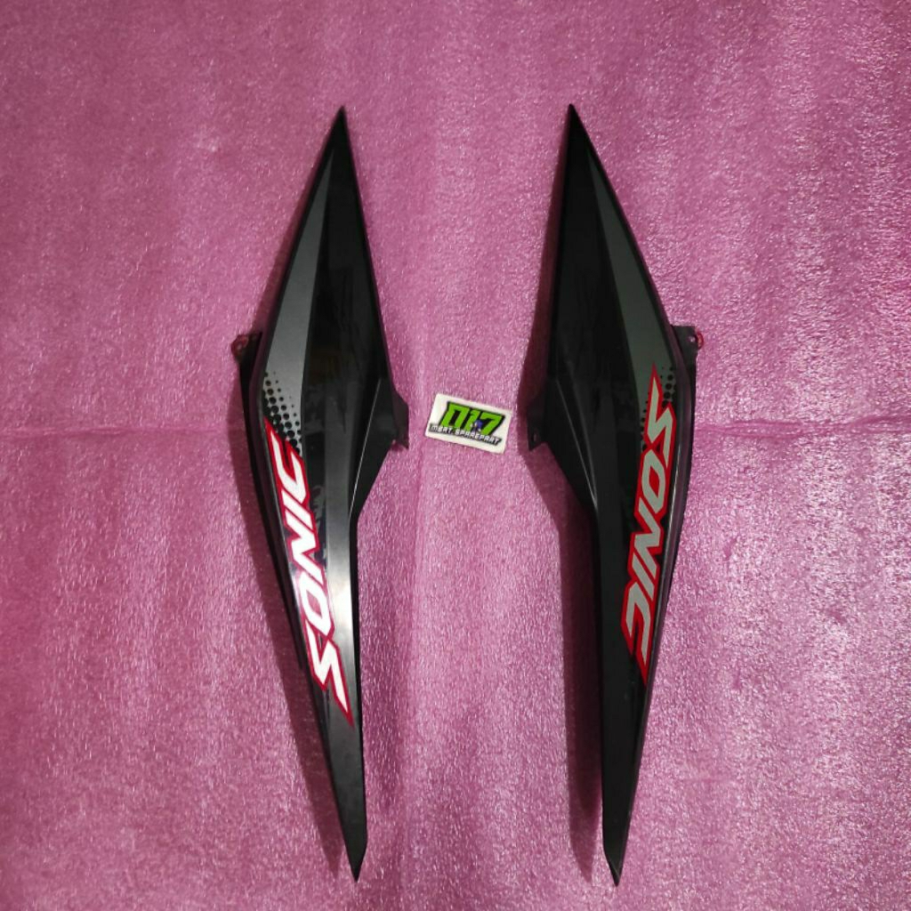 Cover Body Belakang Honda Sonic 150 R LED Kanan Kiri Original
