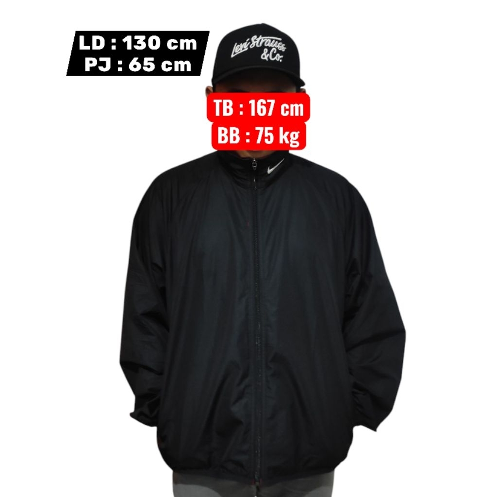 Jaket Nike Pria Original Look – Sporty & Stylish