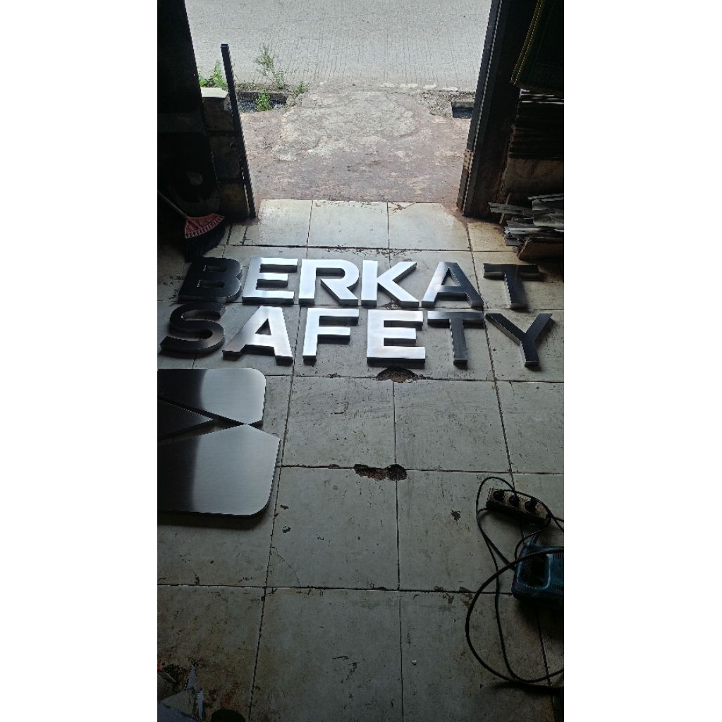 HURUF TIMBUL STAINLESS HARLEN custom