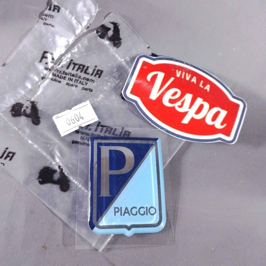 Emblem Akrilik P/ FA Italia Original Vespa VBA VBB VNB VGLA VGLB GL Super 66 Sprint S GSMK SS180