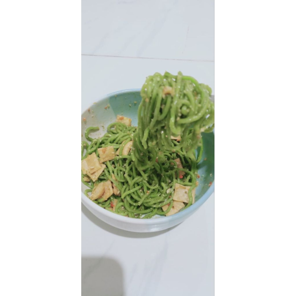 

Mie Pedas Frozen Bang Apri