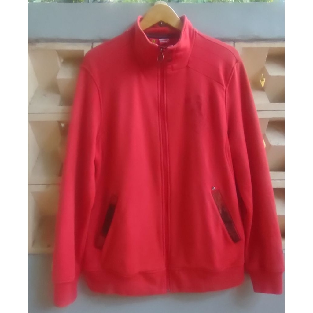 puma Ferrari tractop jaket size L