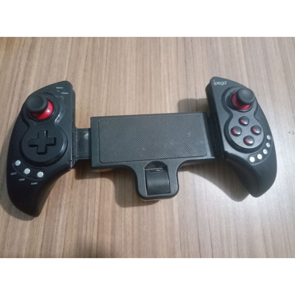 GAMEPAD IPEGA 9023 BEKAS