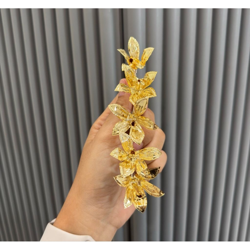 Semanggi Anggrek Tanpa Permata