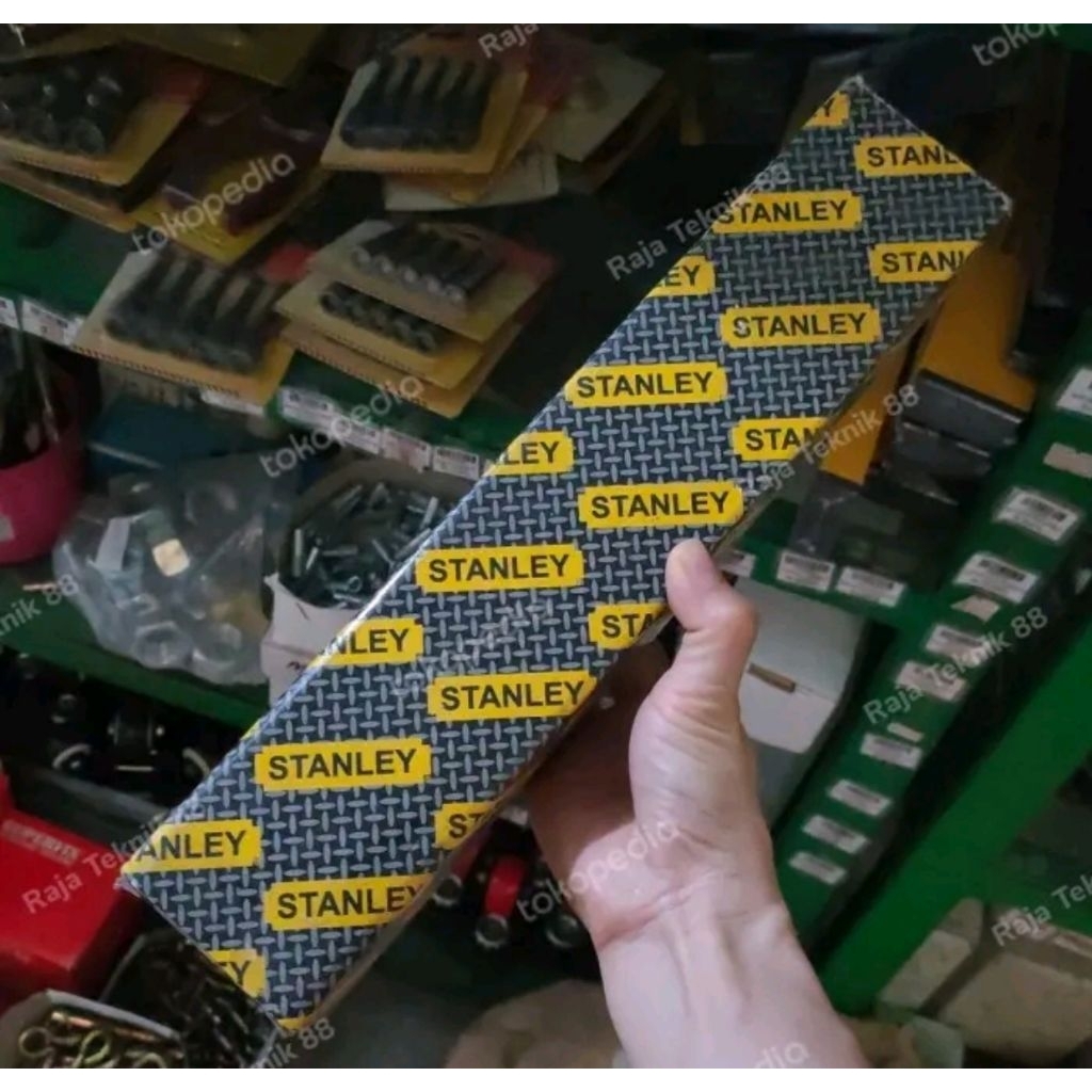 kunci ring pas set 11pcs 8-24mm stanley merek STANLEY /STANLEY KUNCI RING PASSET 11PCS 8-24mm stanle