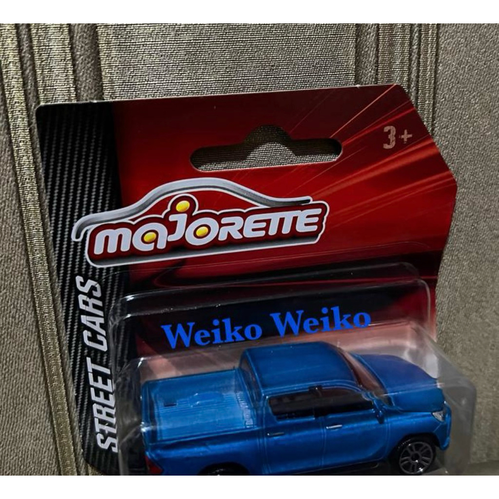majorette toyota hilux blue