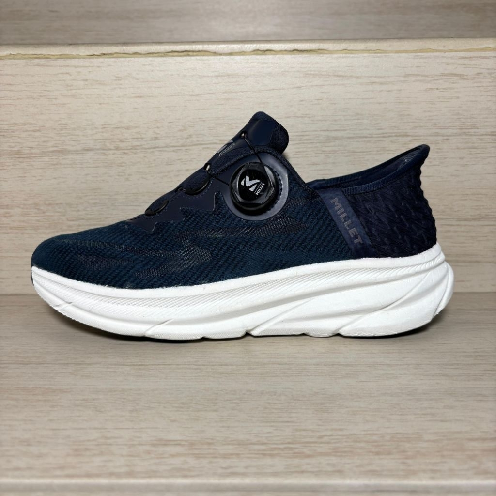 SEPATU OUTDOOR  TREKKING HIKING & RUNNING MILLET BOA SYSTEM / TALI PUTAR SECOND ORIGINAL  [ MURAH ]