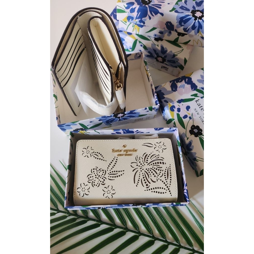 Ks medium bifold wallet meringue