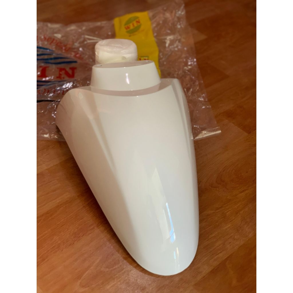 SPAKBOR DEPAN SCOOPY FI PUTIH HITAM 2017-2019 ORISINIL WIN