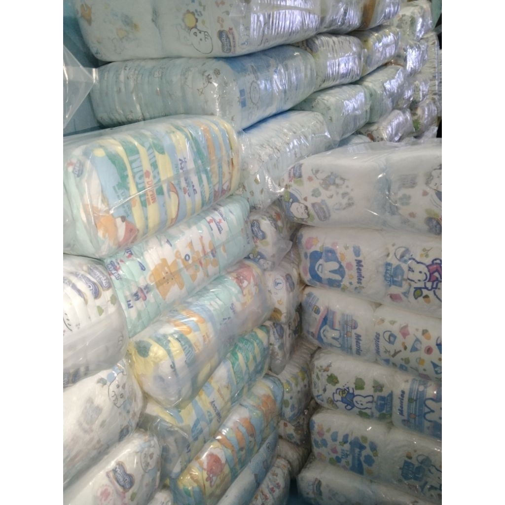 Pampers repack S isi 50pcs ( Merk random sweety ,Mapok ,dll )