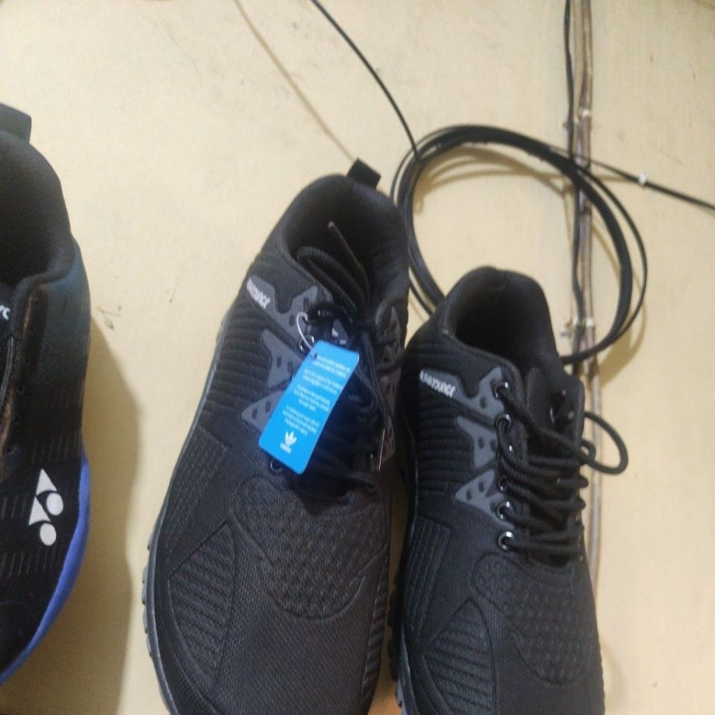 sepatu size 47