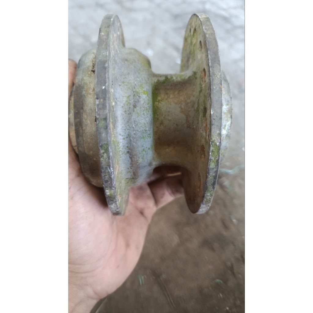 Tromol depan suzuki Gt125 Gt185 GT185 ori copotan