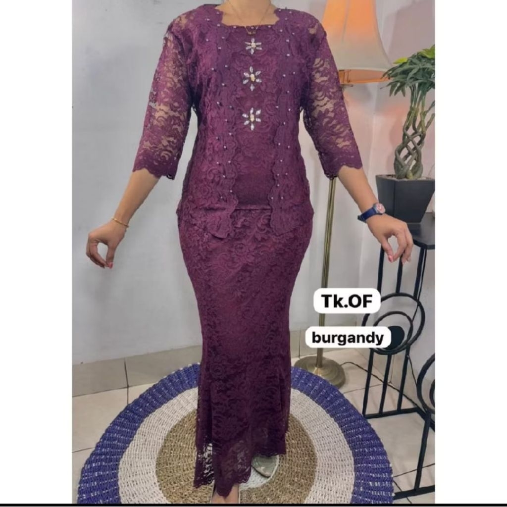 Stelan kebaya brokat model terbaru,stelan brokat model kekinian,stelan kebaya formal terbaru