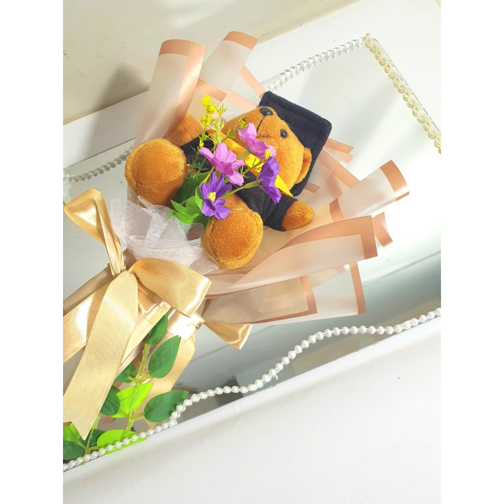 BUKET WISUDA - HAPPY GRADUATION / ROSE BOUQUET BEAR TOGA / BUKET NATAL / BUKET PEN