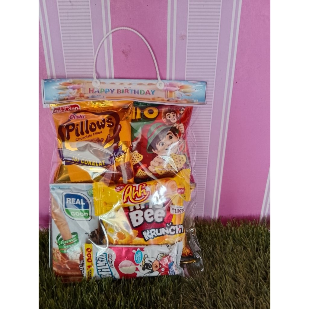 

paket snack 1 Bungkus Snack Ulang Tahun Anak Terlaris ( 6 varian) Hadiah