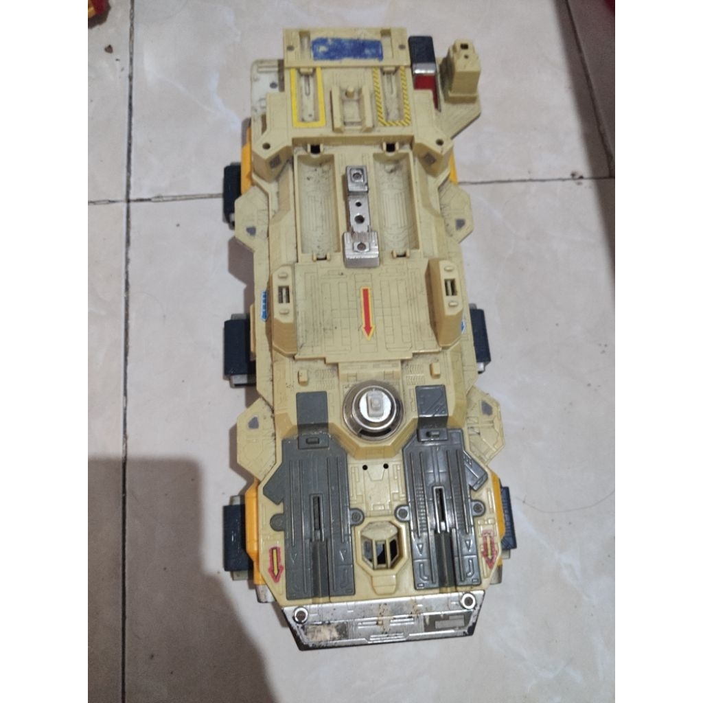 Pesawat Ultraman Gaia