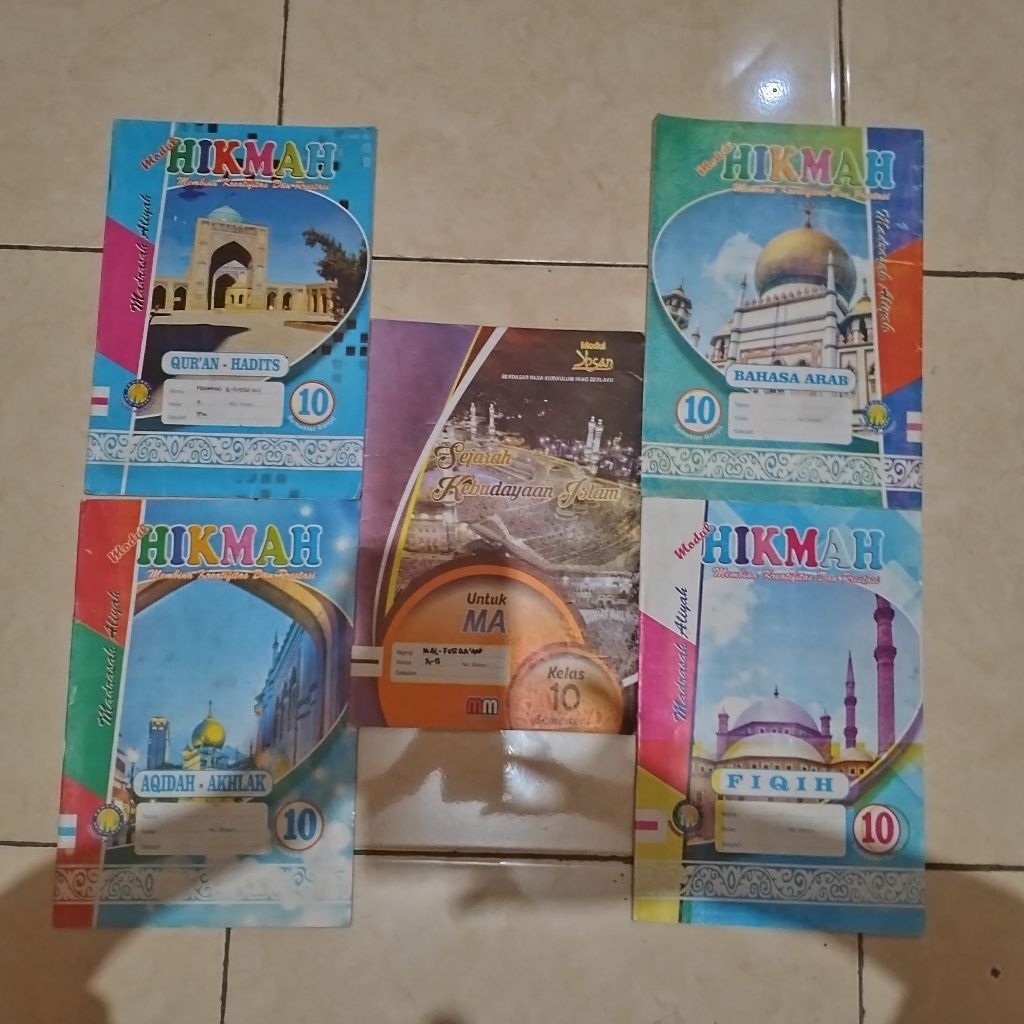 Buku LKS Bekas Fiqih, Akidah Akhlak, Bahasa Arab, Alquran Hadis, SKI Kelas 10 Semester 1 Akik Pustak