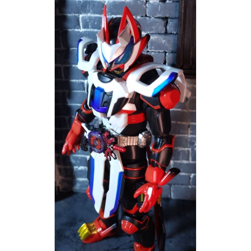 SHF Kamen Rider Geats Laser Boost + Boost Form Mark II