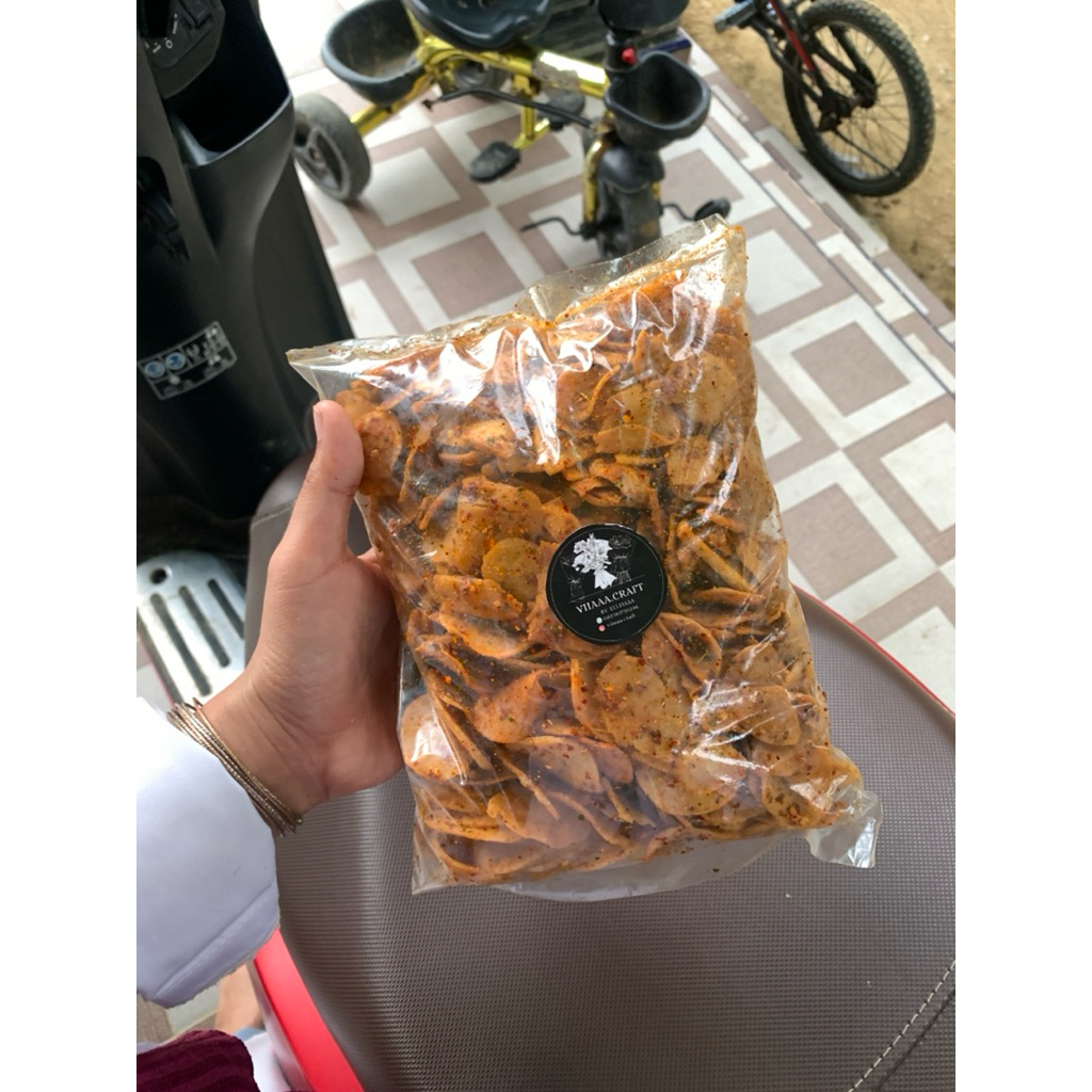 

basreng koin pedas daun jeruk 1kg