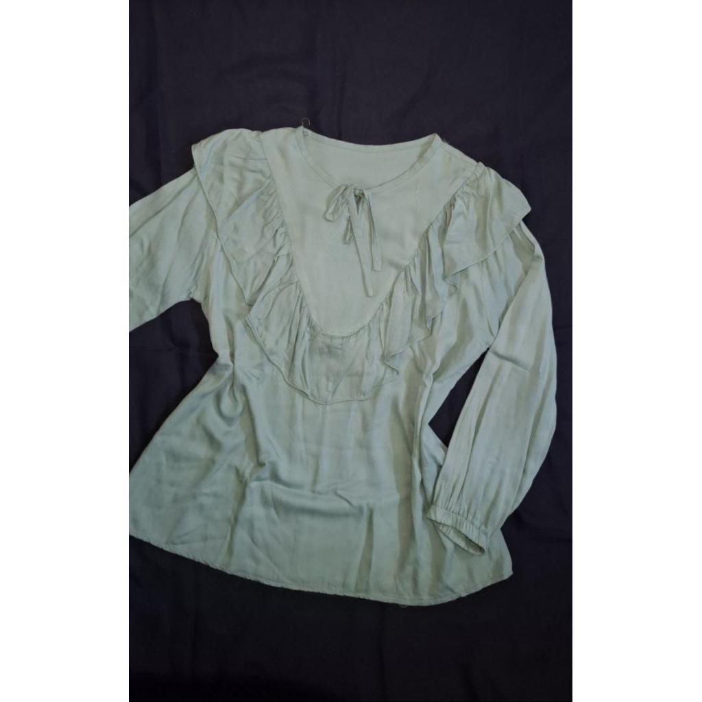 blouse sage