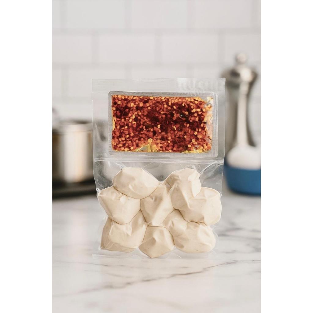 

BASRENG MENTAH + CHILI OIL VACUM ISI 10 butir