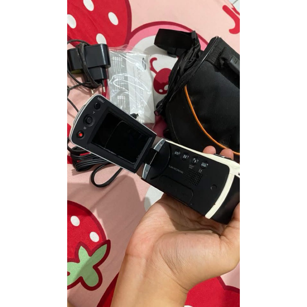 handycam samsung HMX-F90