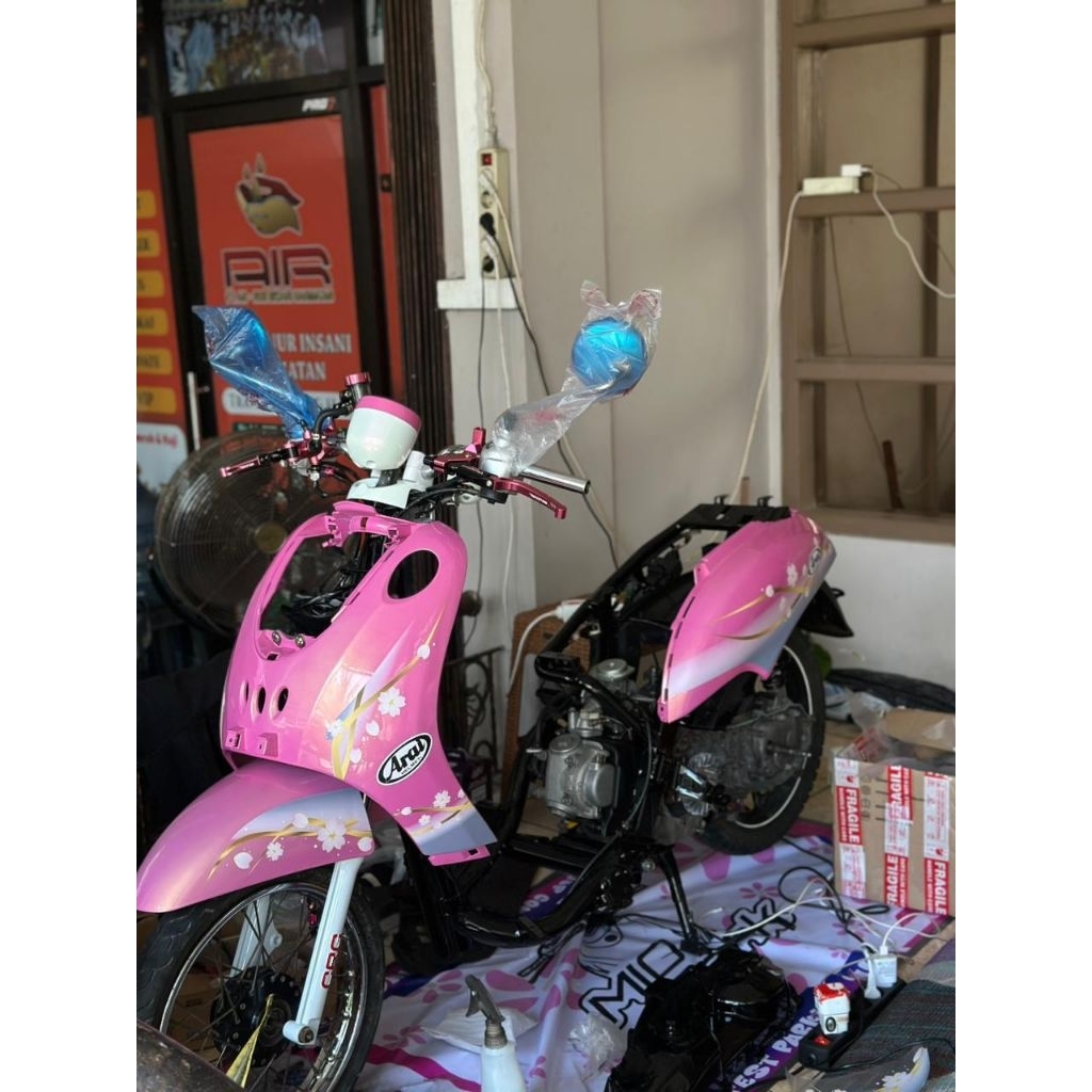 STRIPING STICKER TRANSPARAN YAMAHA FINO KARBU CUSTOM ARAI SAKURA DESAIN TERBARU