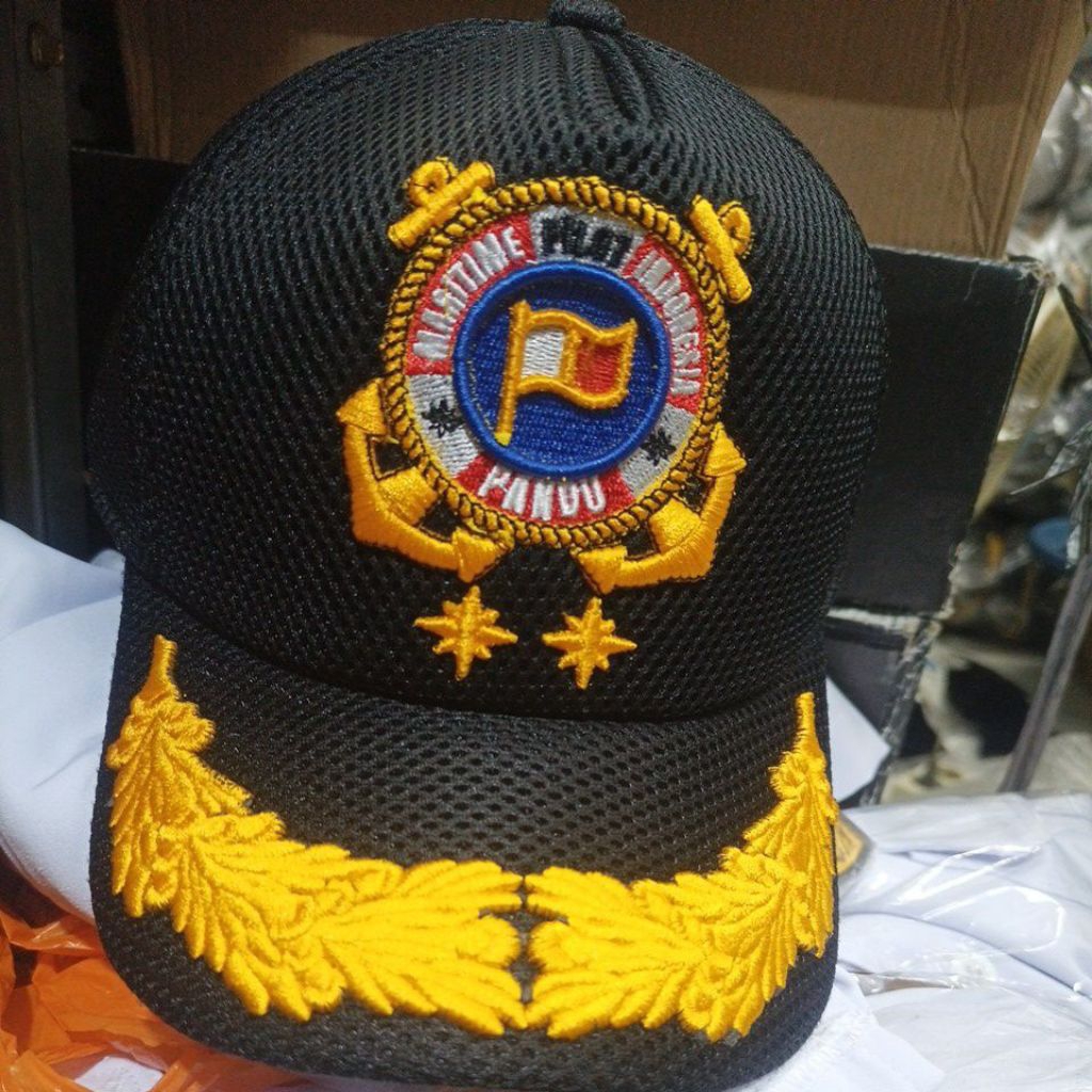 topi pandu. terbaru bintang 2