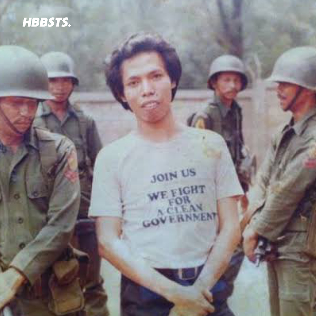 Hobbies Tees T-Shirt WE FIGHT FOR A CLEAN GOVERNMENT | Kaos Pria Wanita Cowok Cewek