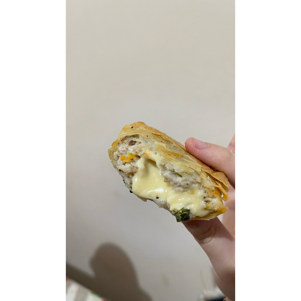 

PO 1 Hari Dimsum goreng keju Lumer free saos ala Sweet by Cia