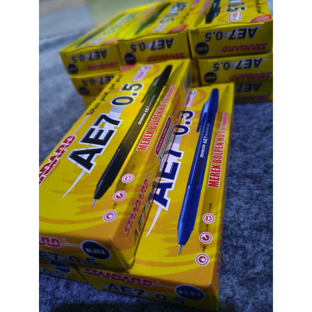 

Pulpen Standar AE7 | Tinta Halus & Lancar | Varian Biru & Hitam