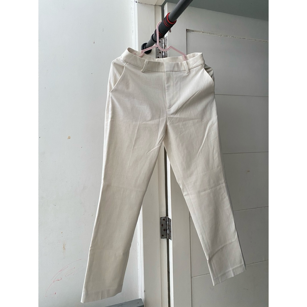 Uniqlo Ankle Pants Natural Preloved