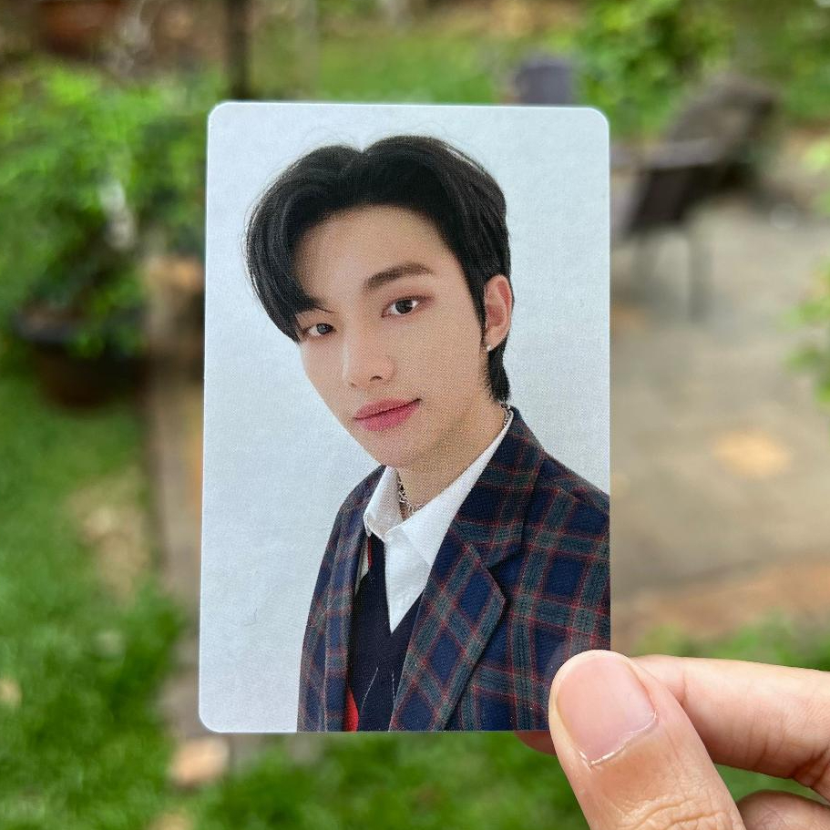 HYUNJIN Christmas EveL Album Photocard PC OFFICIAL Stray Kids SKZ