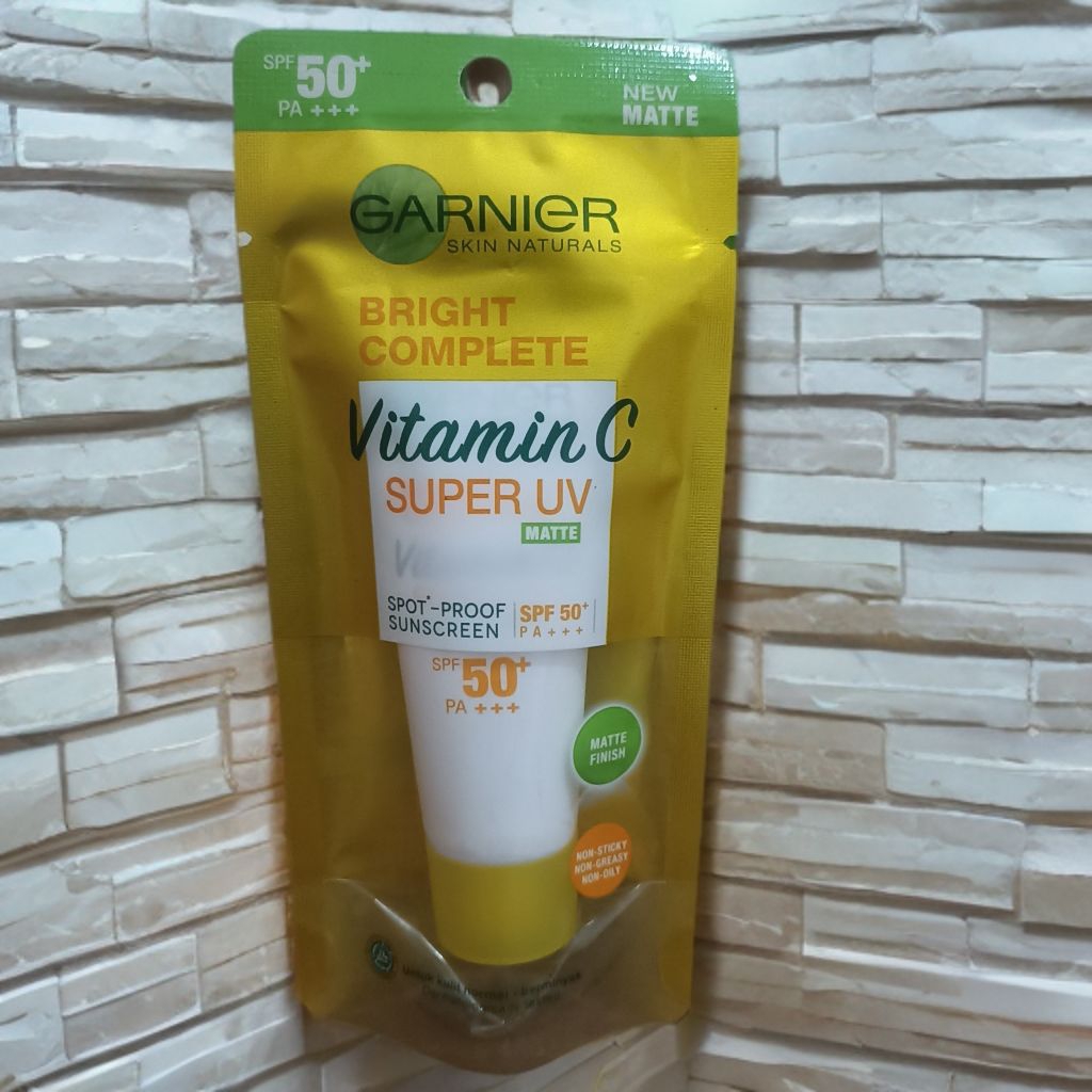 Garnier sunscreen spf 50 pa+++ 15ml