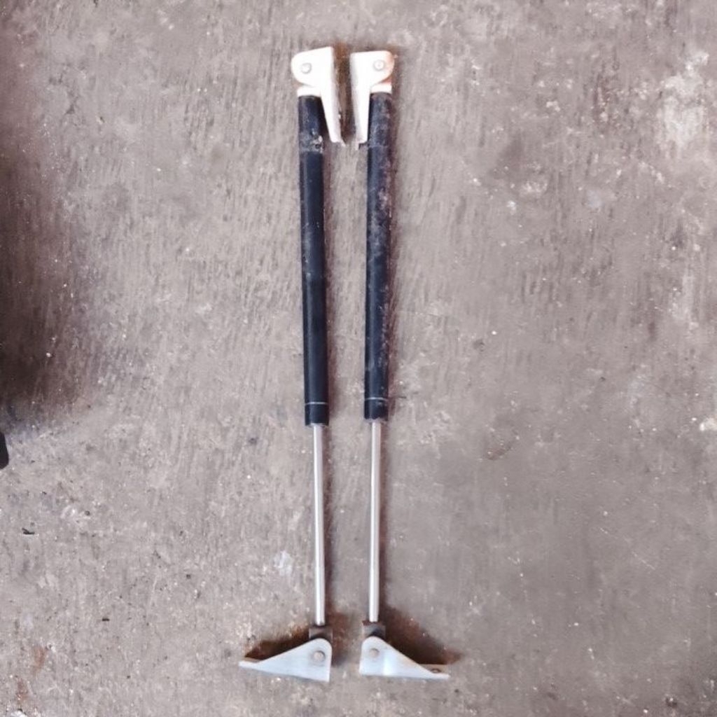 hidrolis Mazda Capella 626