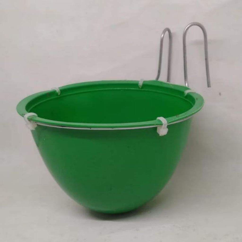 Batok Plastik Tempat Makan Minum Ayam Aduan